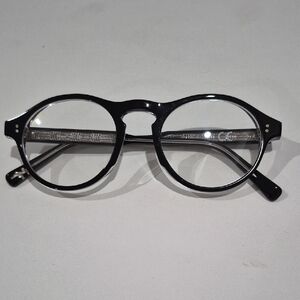 Maui Jim Black Round Glasses